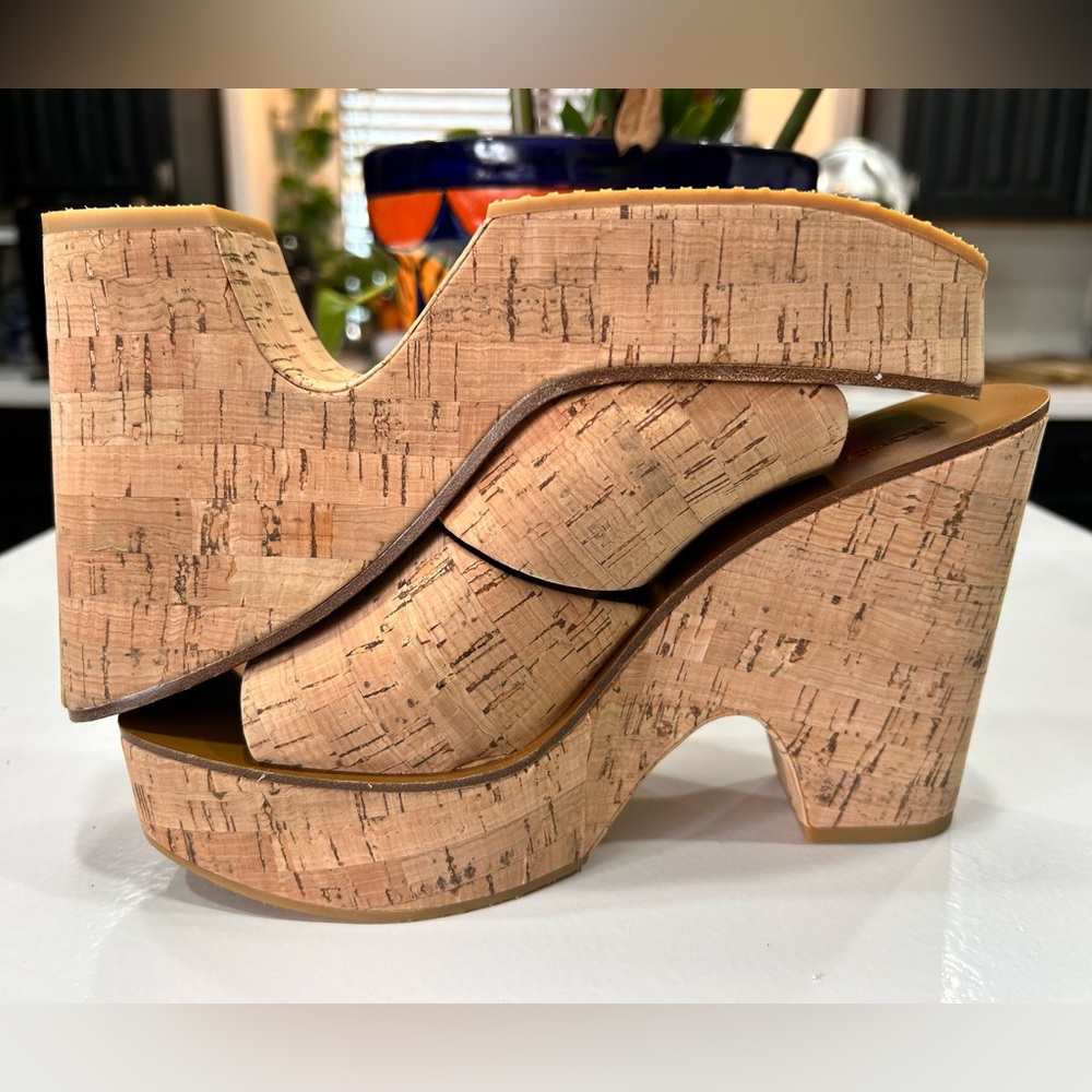 Veronica Beard Tan Cork Mules with Square Toe and Minimalist Design , Size 9.5 - Picture 5 of 8